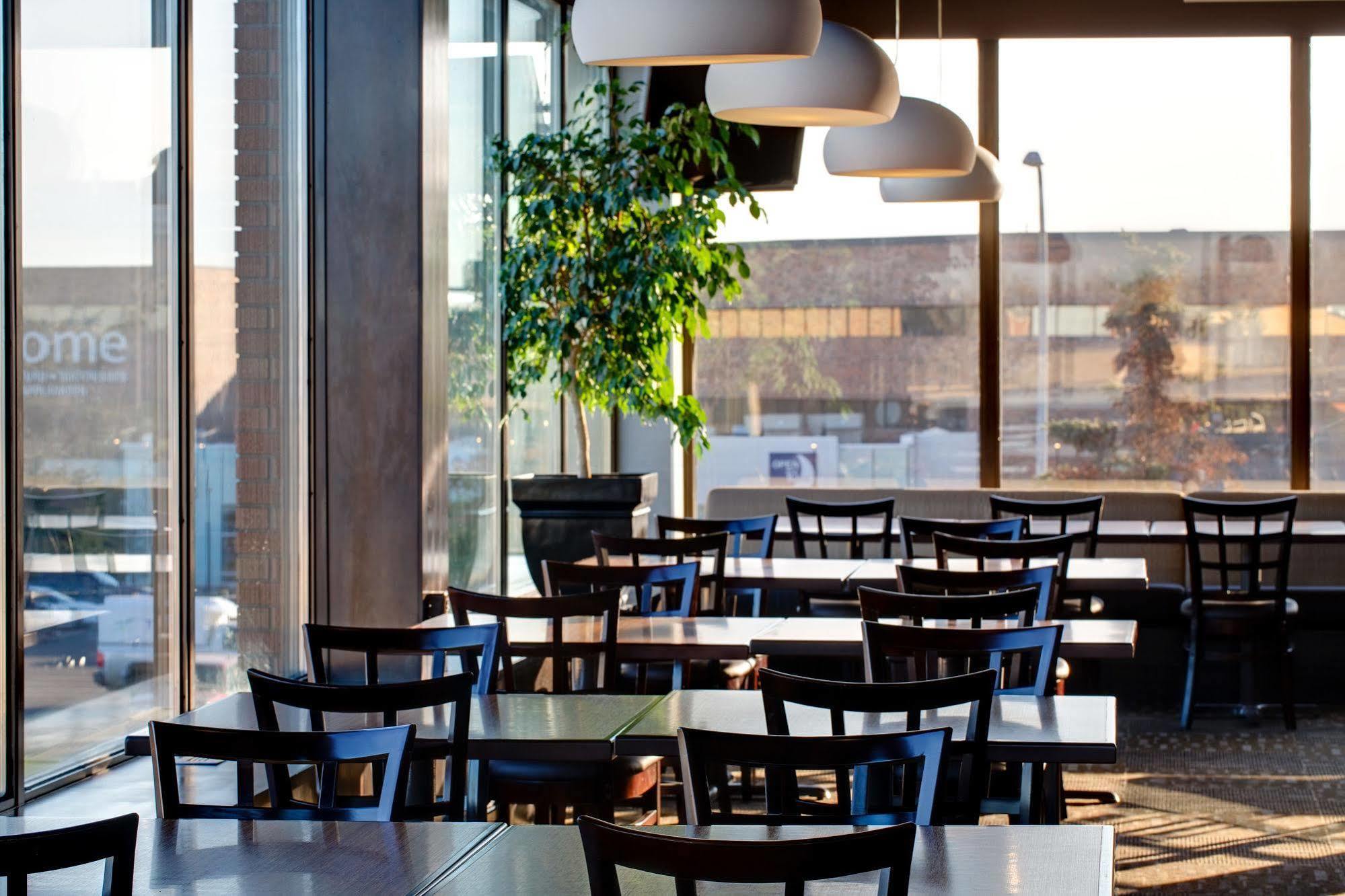 Best Western Plus City Centre Inn Edmonton Zewnętrze zdjęcie